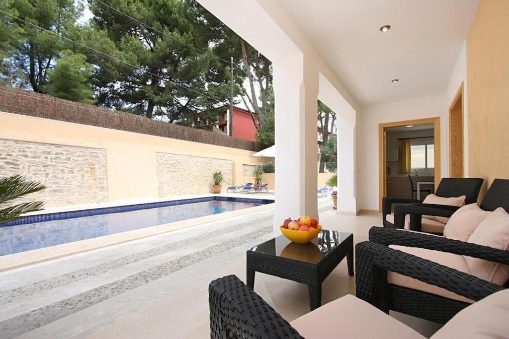 Modern 300m From Crystal Clear Coves By Renthousing * Cala de Sant Vicenc